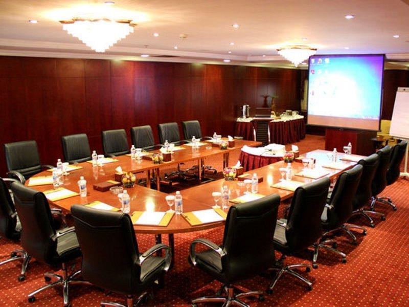 Al Shohada By Palm Rich Makkah Hotell Mekka Exteriör bild A meeting room