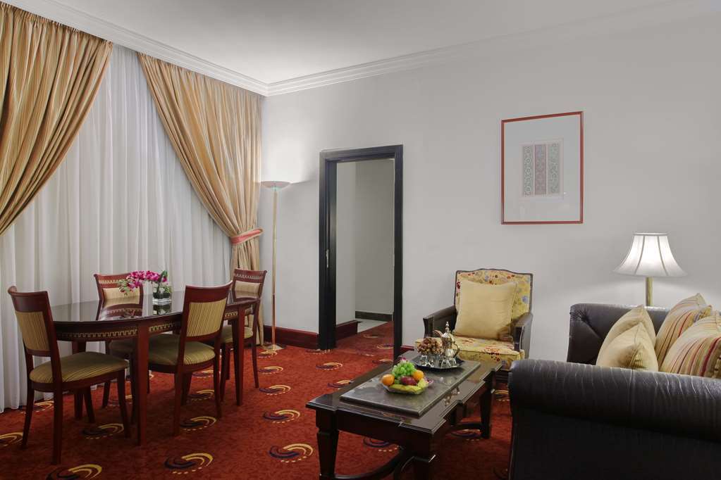 Al Shohada By Palm Rich Makkah Hotell Mekka Rum bild Suite